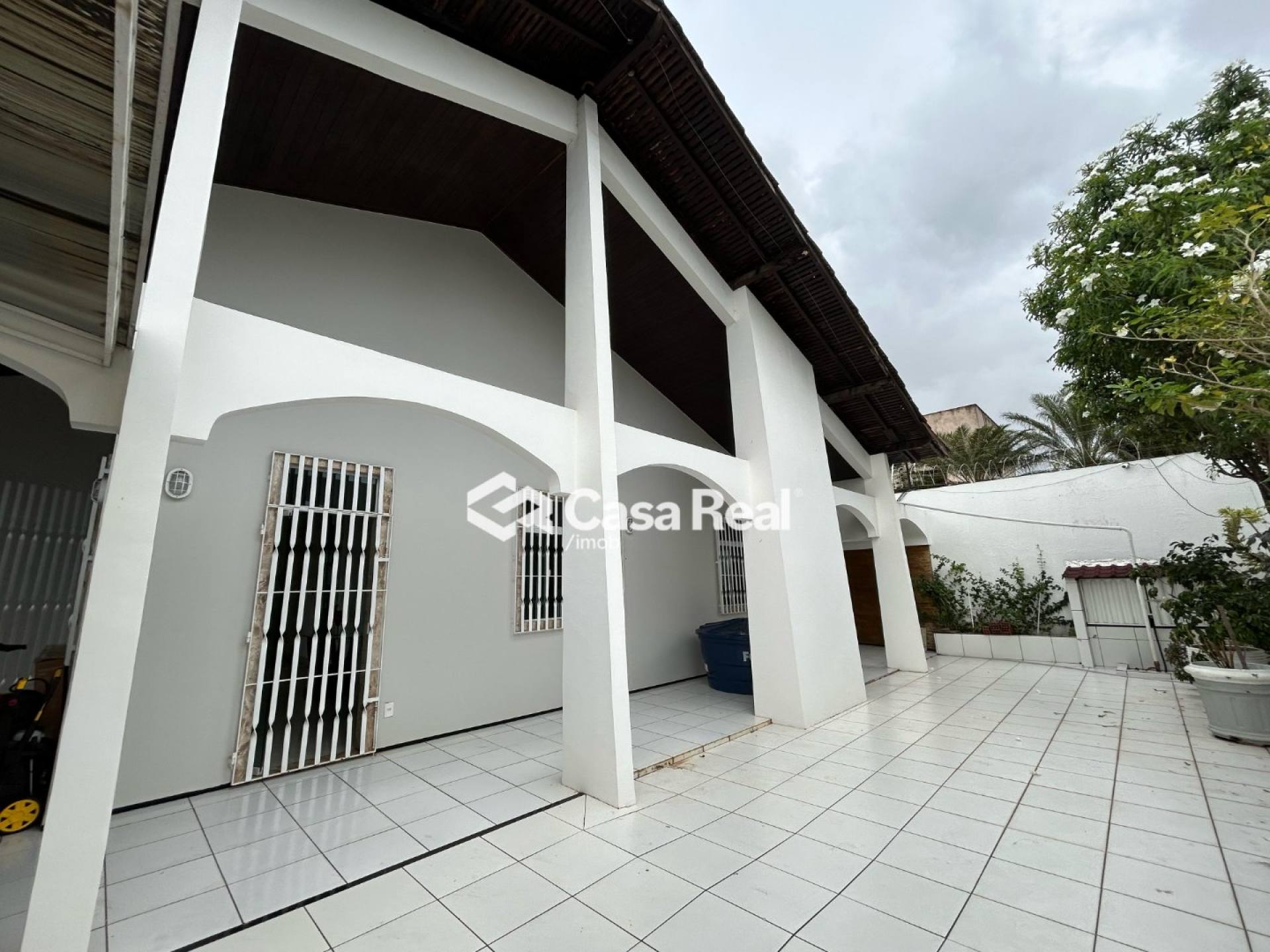 Mansão de Luxo com 1000m2 de Sofisticação e Exclusividade — foto 4 de 27